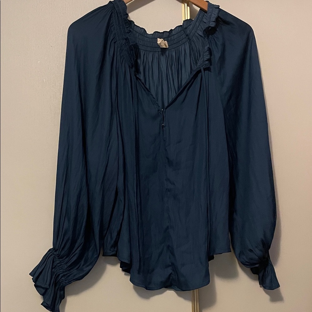 Millibon Women's Blouse NWOT